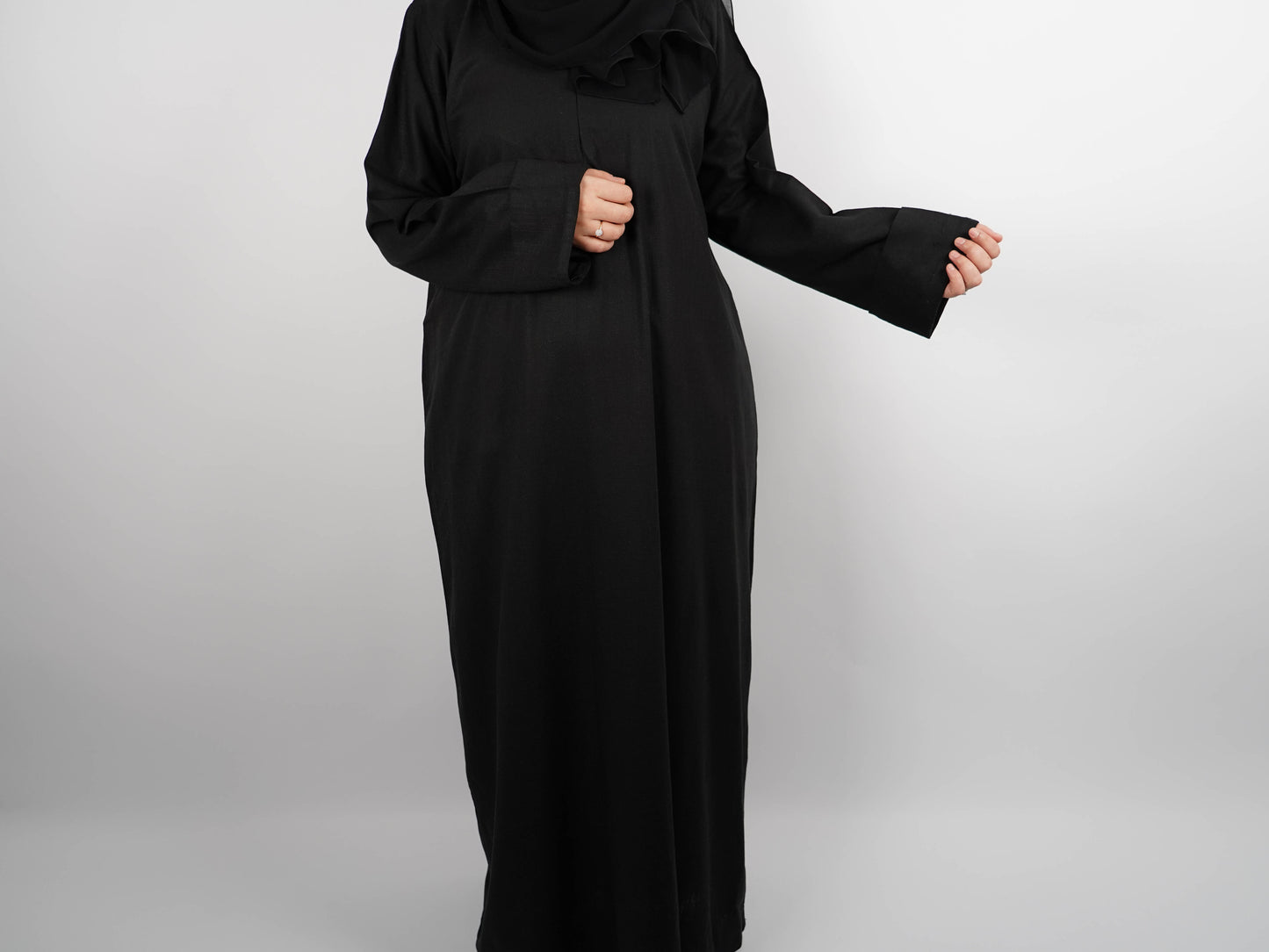 Rich Linen Abaya